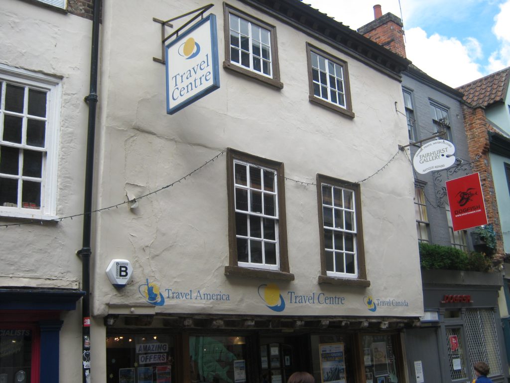 (23) 15 Bedford Street  Undercroft